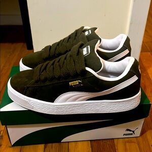 Puma Men's Black Sneakers